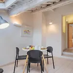 Residenza Degli Artisti Apartments