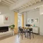 Residenza Degli Artisti Apartments